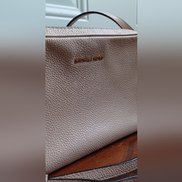 Michael Kors Double Zip Crossbody Bag - Picture 4 of 15